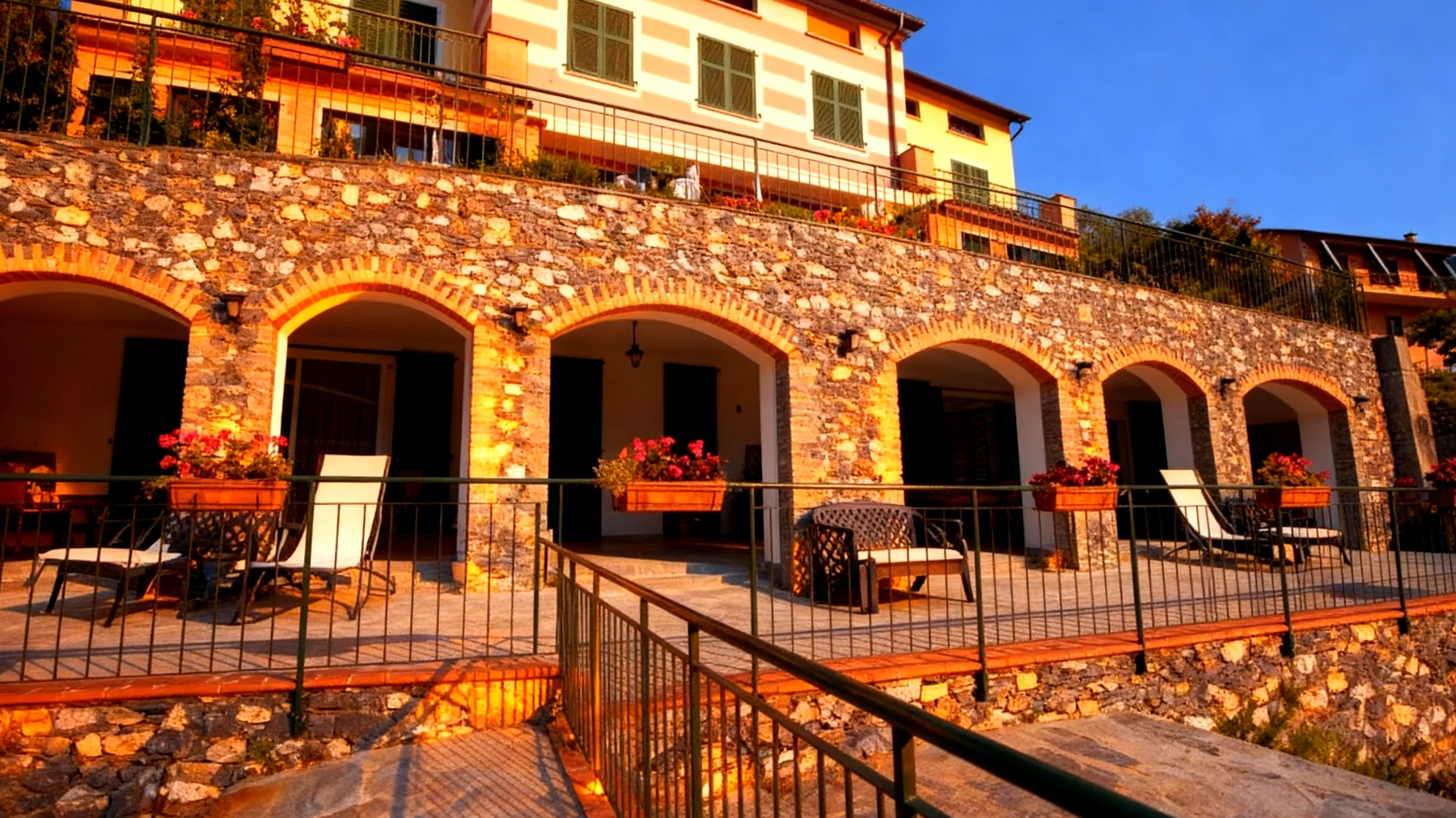 Un posto al sole 2025-12-17T12:40:22.035Z"